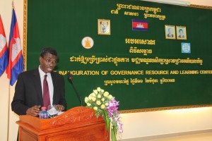 Mr. Alassane Sow, World Bank Country Manager, speaks in his welcoming remarks at the official launching ceremony of GRLC in the morning of June 11, 2103 at the Ministry of Interior. (Photo: CHEMS)