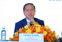 Photo of និយ័តករធានារ៉ាប់រងកម្ពុជា លើកទឹកចិត្តឲ្យអតិថិជនដាក់ពាក្យប្តឹងក្រុមហ៊ុនធានារ៉ាប់រងណាដែលមិនបានបំពេញកាតព្វកិច្ច​តាមវិជ្ជាជីវៈ