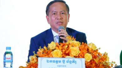Photo of និយ័តករធានារ៉ាប់រងកម្ពុជា លើកទឹកចិត្តឲ្យអតិថិជនដាក់ពាក្យប្តឹងក្រុមហ៊ុនធានារ៉ាប់រងណាដែលមិនបានបំពេញកាតព្វកិច្ច​តាមវិជ្ជាជីវៈ