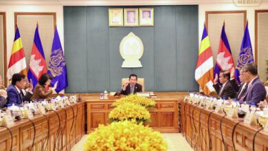 Photo of សម្តេចតេជោ ហ៊ុន សែន អញ្ជើញដឹកនាំកិច្ចប្រជុំគណៈ កម្មាធិការសមាជរដ្ឋសភា និងព្រឹទ្ធសភាដើម្បីសម្រេចលើរបៀបវារៈសំខាន់ៗចំនួន៣