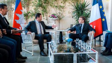 Photo of សម្តេចធិបតី ហ៊ុន ម៉ាណែត ជួបសម្តែងការគួរសម និងពិភាក្សាការងារទ្វេភាគី ជាមួយប្រធានាធិបតីបារាំង នៅទីក្រុងនីស