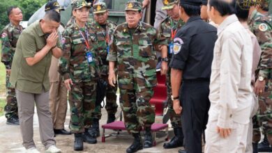 Photo of សម្តេចតេជោ ហ៊ុន សែន ចុះសួរសុខទុក្ខកងទ័ព និងប្រជាពលរដ្ឋ នៅខេត្តព្រំដែនកម្ពុជា-ថៃ