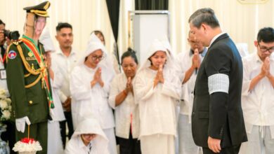 Photo of សម្ដេចបវរធិបតី ចូលរួមគោរពវិញ្ញាណក្ខន្ធស.ព ឧត្តមសេនីយ៍ឯក ដួង សំនៀង មេបញ្ជាការកងពលតូចអន្តរាគមន៍លេខ៧ កងពលធំអន្តរាគមន៍លេខ៣ ដែលបានព.លី ក្នុងបុព្វហេតុការពារបូរណភាពទឹកដី