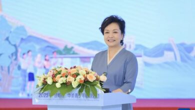 Photo of លោកស្រី Peng Liyuan អញ្ជើញចូលរួមសកម្មភាពចងមិត្តនៃយុវជនចិននិងអាមេរិកឈ្មោះ «មិត្តភាព Guling » ឆ្នាំ ២០២៥