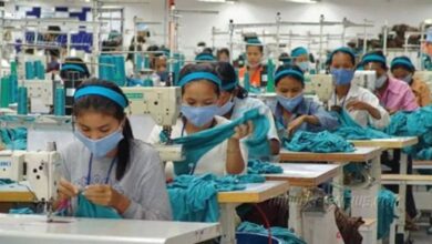 Photo of សភាសម្ព័ន្ធសហជីពជាតិកម្ពុជាបង្ហាញថា អ្នកវិនិយោគទុនចិនបានចូលរួមចំណែកយ៉ាងសកម្មក្នុងវិស័យកាត់ដេរសម្លៀកបំពាក់ស្បែកជើងនៅកម្ពុជា