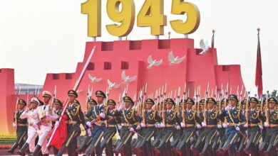 Photo of ចិនរៀបចំពិធីព្យុហយាត្រានិងត្រួតពលយ៉ាងឱឡារិកនៅទីលានធានអានមេននៅទីក្រុងប៉េកាំង ដើម្បីរំលឹកខួប៨០ឆ្នាំនៃថ្ងៃជ័យជម្នះនៃសង្គ្រាមប្រជាជនចិនប្រឆាំងនឹងការឈ្លានពានរបស់ជប៉ុន
