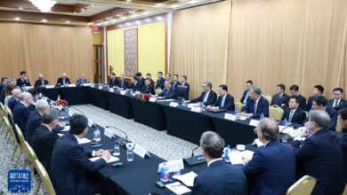 Photo of លោក Li Qiang ជួបសំណេះសំណាលជាមួយសមាគមមិត្តភាពរបស់អាមេរិក