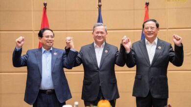 Photo of កម្ពុជា-ឡាវ-វៀតណាម នឹងបន្តជំរុញកិច្ចសហប្រតិបត្តិការលើវិស័យជាច្រើន ឱ្យកាន់ជិតស្និទ្ធ