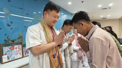 Photo of យុវជនខេត្តបាត់ដំបងម្នាក់ រៀនសូត្រពីបទពិសោធន៍ជីវិត វប្បធម៌ និងពីតម្លៃភាពដ៏ជ្រាលជ្រៅរបស់កម្ពុជាចិន