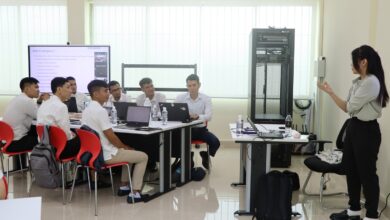 Photo of Huawei Hosts First Offline “Train the Trainer” Program at Regional ICT Talent Joint Training Center, Empowering AI Education Across Cambodia and Laos