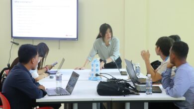 Photo of ក្រុមហ៊ុន Huawei រៀបចំកម្មវិធី “Train the Trainer” ក្រៅបណ្តាញលើកដំបូងនៅមជ្ឈមណ្ឌលបណ្តុះបណ្តាលរួម ICT Talent ក្នុងតំបន់ ដែលផ្តល់អំណាចដល់ការអប់រំ AI នៅទូទាំងប្រទេសកម្ពុជា និងឡាវ