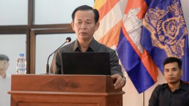 Photo of ឯកឧត្តមបណ្ឌិត ឆាយ សុផលជំរុញដល់អ្នកសារព័ត៌មានត្រូវពង្រឹងសមត្ថភាពជាប្រចាំតាមរយៈការអាន ស្រាវជ្រាវ និងស្ដាប់ឱ្យបានច្រើន