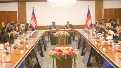 Photo of កម្ពុជាបង្ហាញជំហរដាច់ខាតដើម្បីបោសសម្អាតការឆបោកតាមប្រព័ន្ធបច្ចេកវិទ្យាឱ្យអស់ពីកម្ពុជា ជូនដល់តំណាងអង្គទូតបរទេសចំនួន ២៦ និងតំណាងសហភាពអឺរ៉ុប (EU)នៅកម្ពុជា