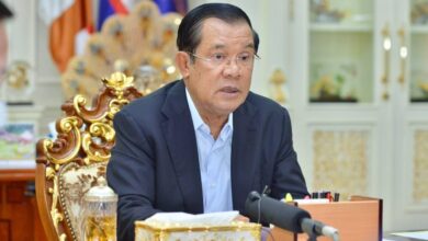 Photo of សម្តេចតេជោ ហ៊ុន សែន ផ្តាំសួរសុខទុក្ខថ្នាក់ដឹកនាំទាំង៣រូប និងសូមអរគុណឯកឧត្តមលី សៀវឡុង ដែលបានចែករំលែករូបថតនេះដល់ពួកយើង