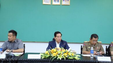 Photo of ឯកឧត្តម ឃួង ស្រេង បានណែនាំឱ្យ អាជ្ញាធរខណ្ឌទាំង១៤ យកចិត្តទុកដាក់ខ្ពស់រក្សាសន្តិសុខ សុវត្ថិភាពជូនប្រជាពលរដ្ឋ ​ ក្នុងឱកាសពិធីបុណ្យចូលឆ្នាំថ្មី​