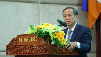 Photo of អគ្គនាយកនិយ័តករធានារ៉ាប់រង ជំរុញគ្រប់ភាគីពាក់ព័ន្ធ ចូលរួមអនុវត្តផែនការយុទ្ធសាស្ត្រអភិវឌ្ឍន៍វិស័យធានារ៉ាប់រងកម្ពុជា