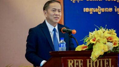 Photo of និយ័តករធានារ៉ាប់រងកម្ពុជា ចុះផ្សព្វផ្សាយ និងជំរុញដល់មន្ទីរ អាជ្ញាធរមានសមត្ថកិច្ច គ្រឹះស្ថានឯកជន និងស្ថាប័នពាក់ព័ន្ធក្នុងខេត្តសៀមរាប ចូលរួមអនុវត្តច្បាប់ ការធានារ៉ាប់រងជាកាតព្វកិច្ច